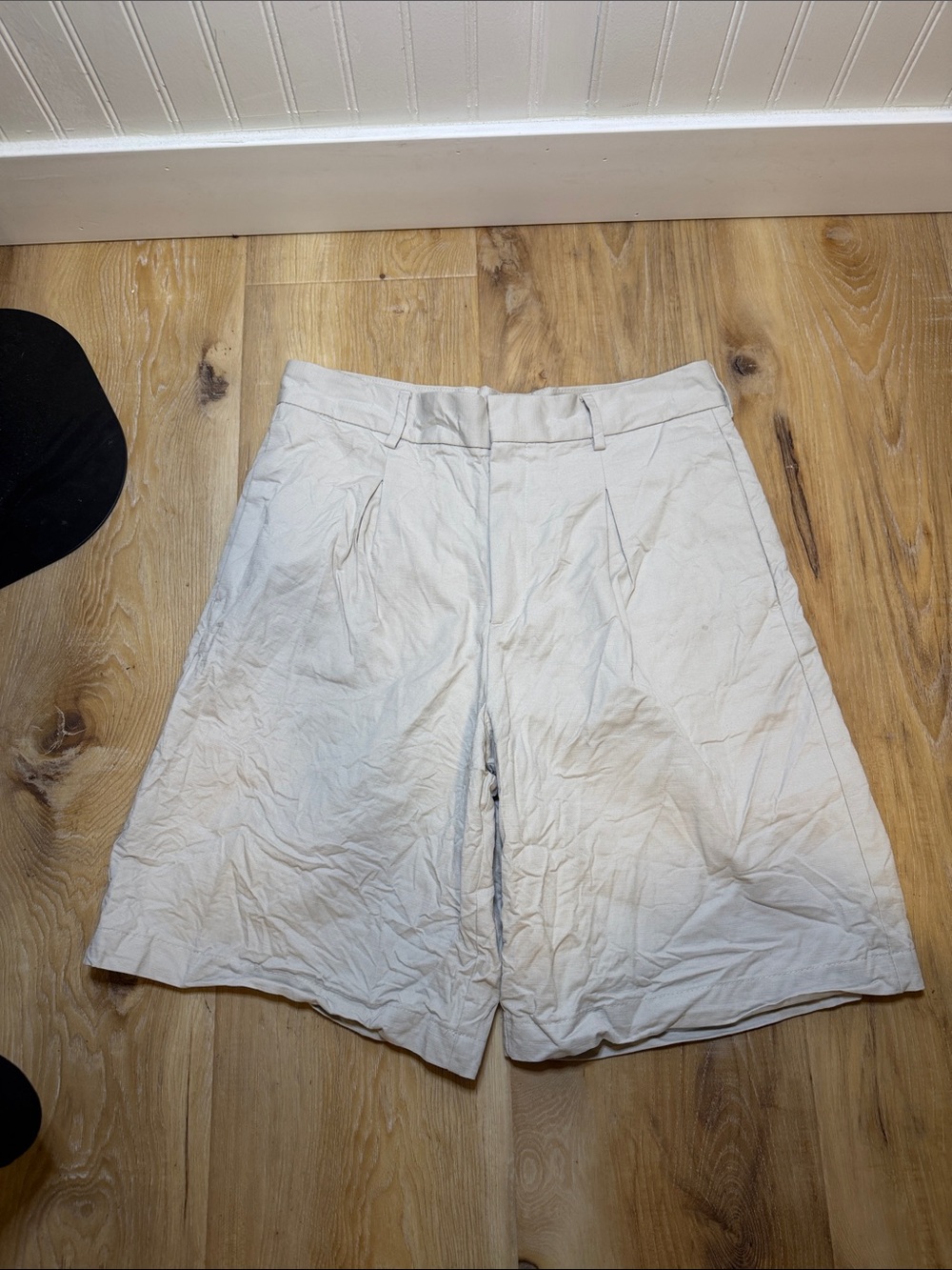 Men's Casual Cotton Shorts - Cream by Zara size 31